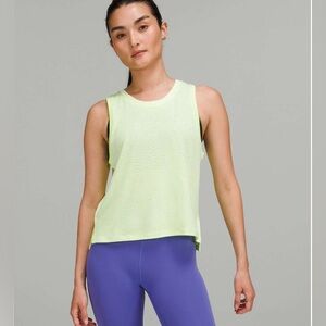 NWOT Lululemon train to be tank top - size 12
